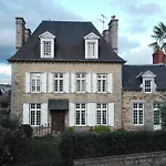 Bandb Ducey Bed and Breakfast